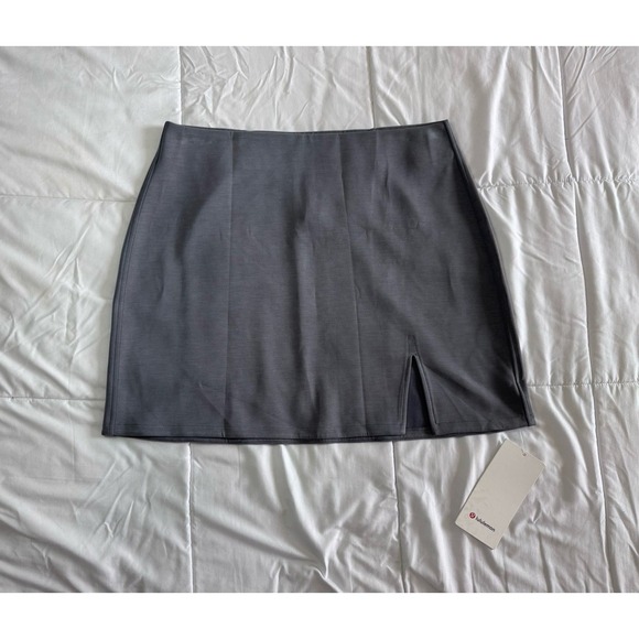 New Lululemon Softstreme High Rise Mini Skirt Size Large Gray $88 MSRP NWT - Picture 1 of 9